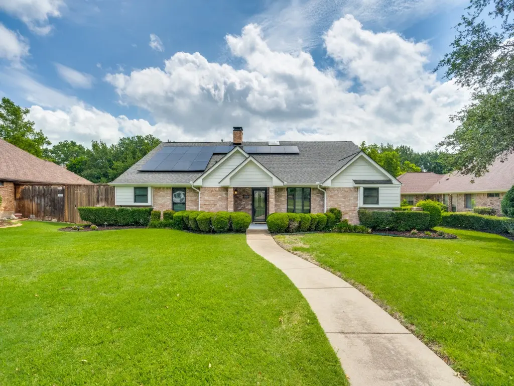 2120 Donna Drive